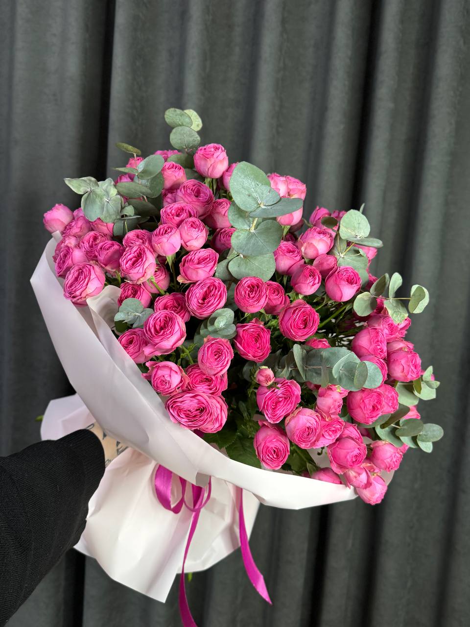 Букет из пионовидных роз